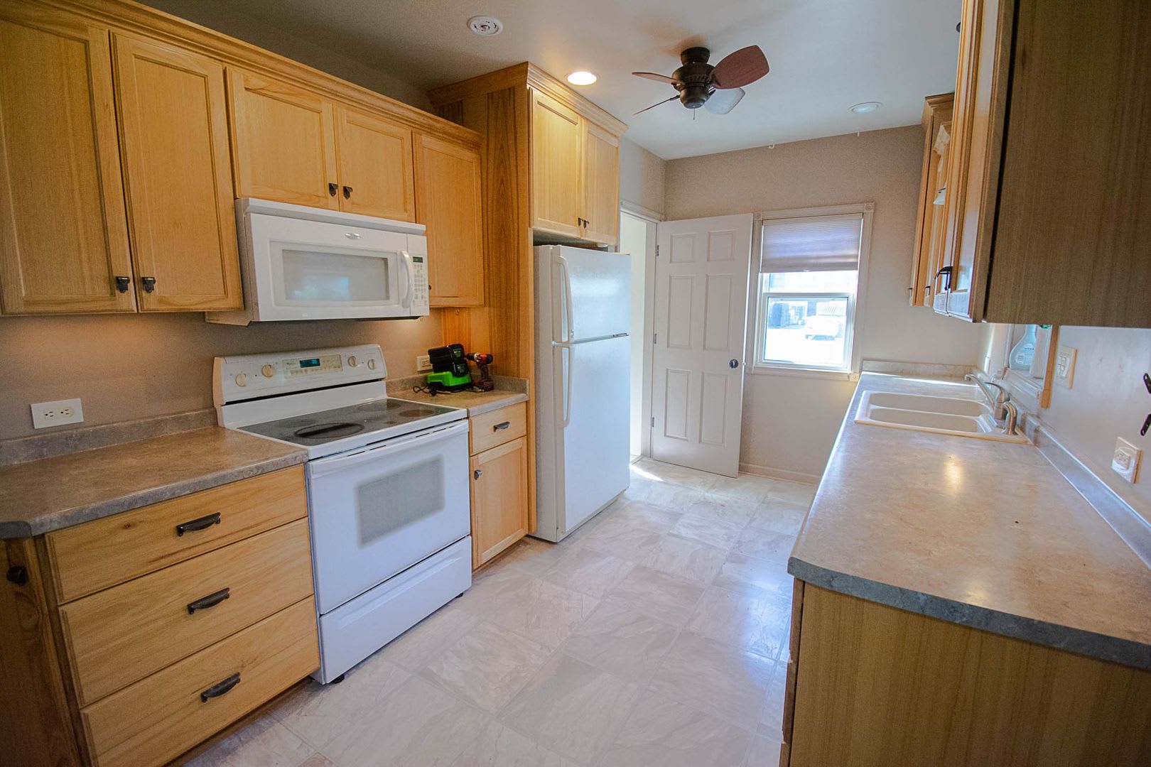 Charming 3-Bedroom 1-Bath Home Available For Rent – photo 5