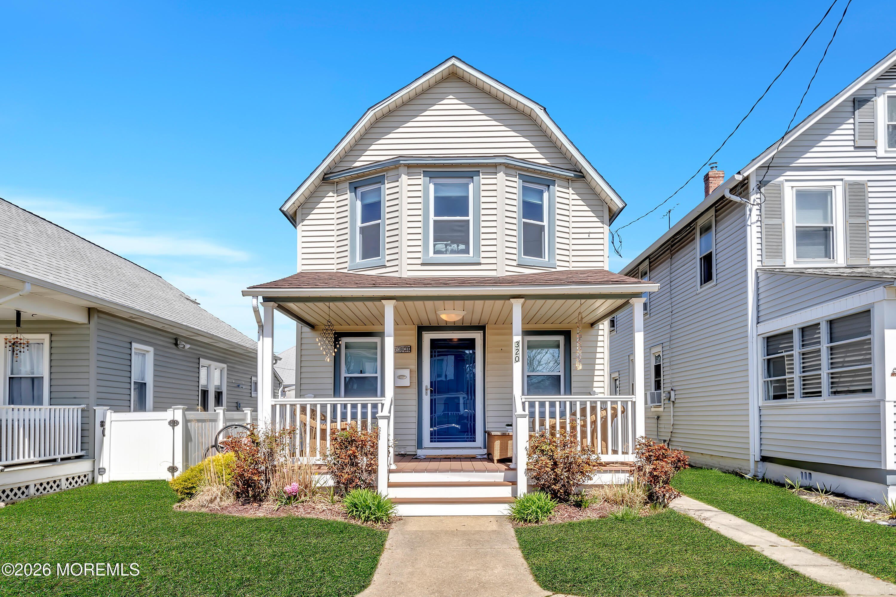 320 Ocean Park Avenue – photo 3