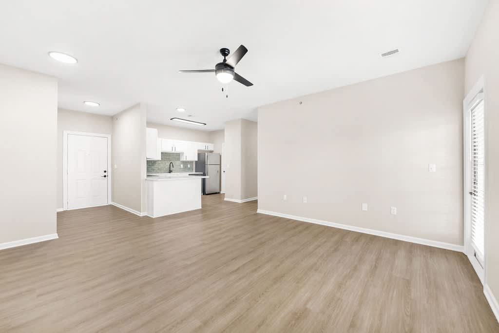 The Manor Homes Of Eagle Glen – photo 3