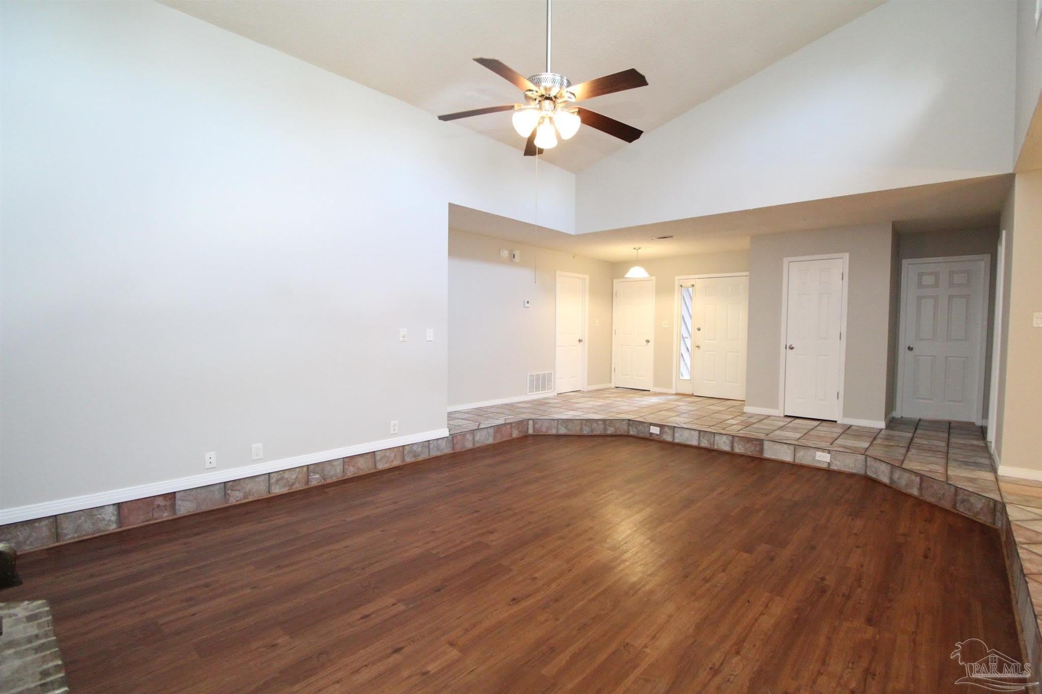 5250 Powrie Dr – photo 3