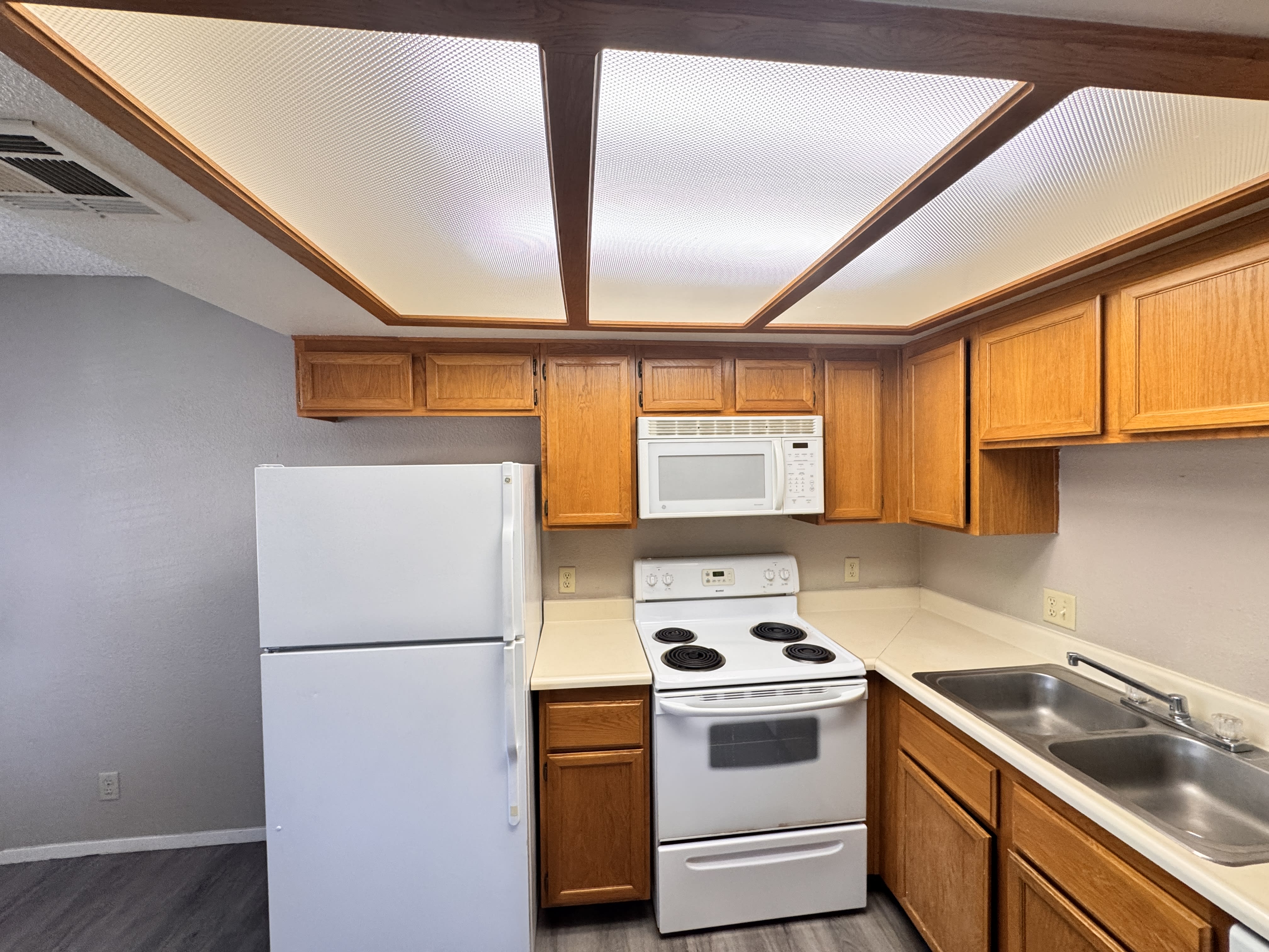 1400 Cinder Rock Dr – photo 3