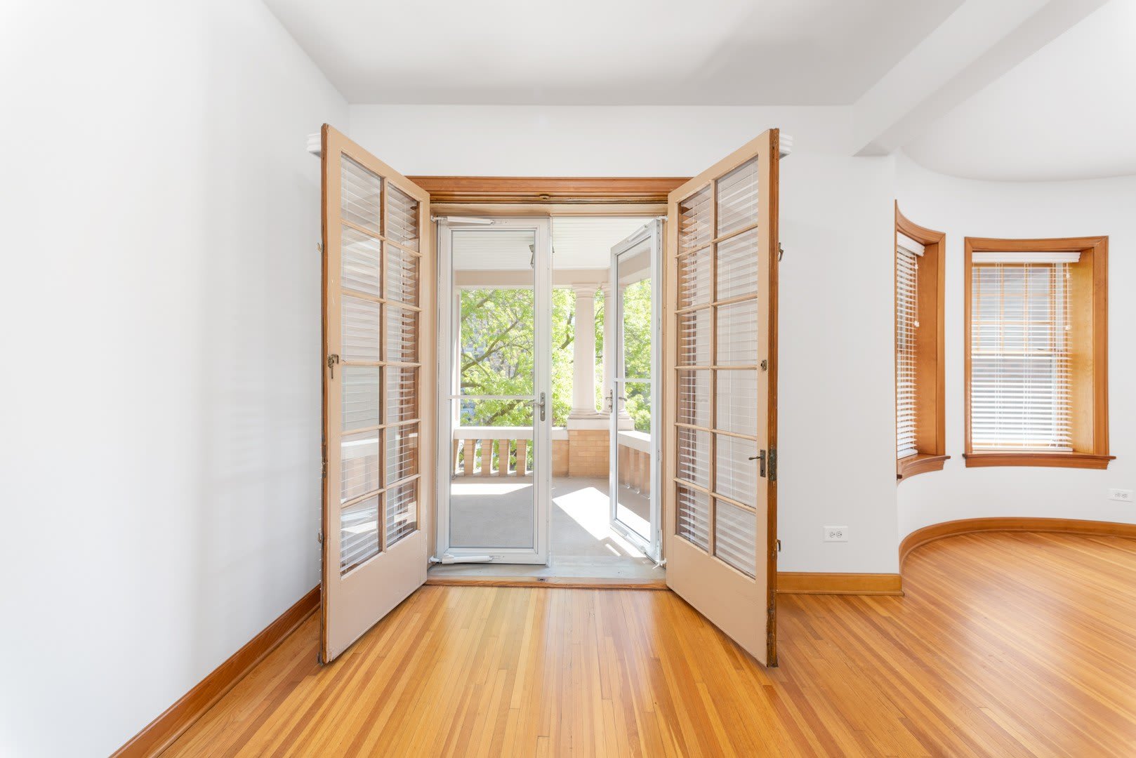5610 N Kenmore Avenue – photo 5