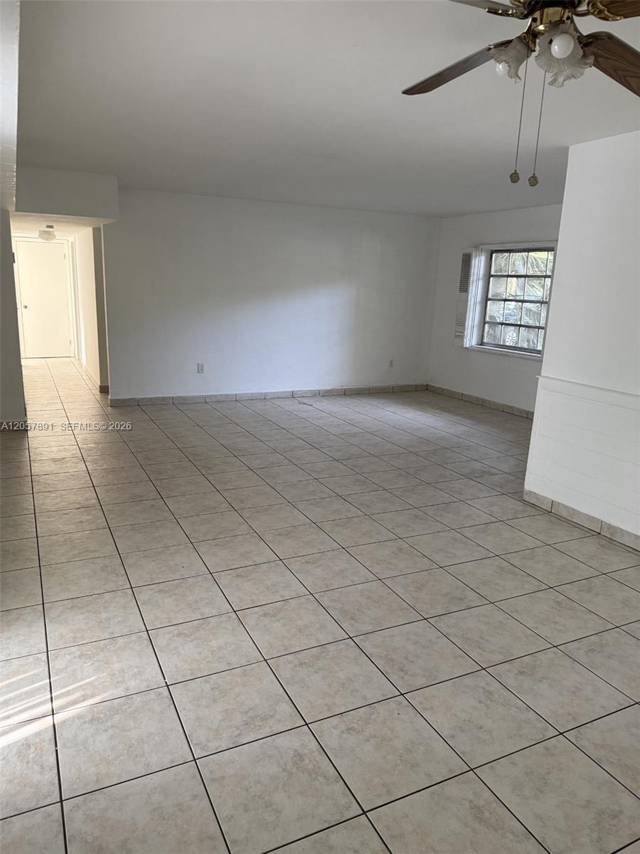 4855 University Drive – photo 4