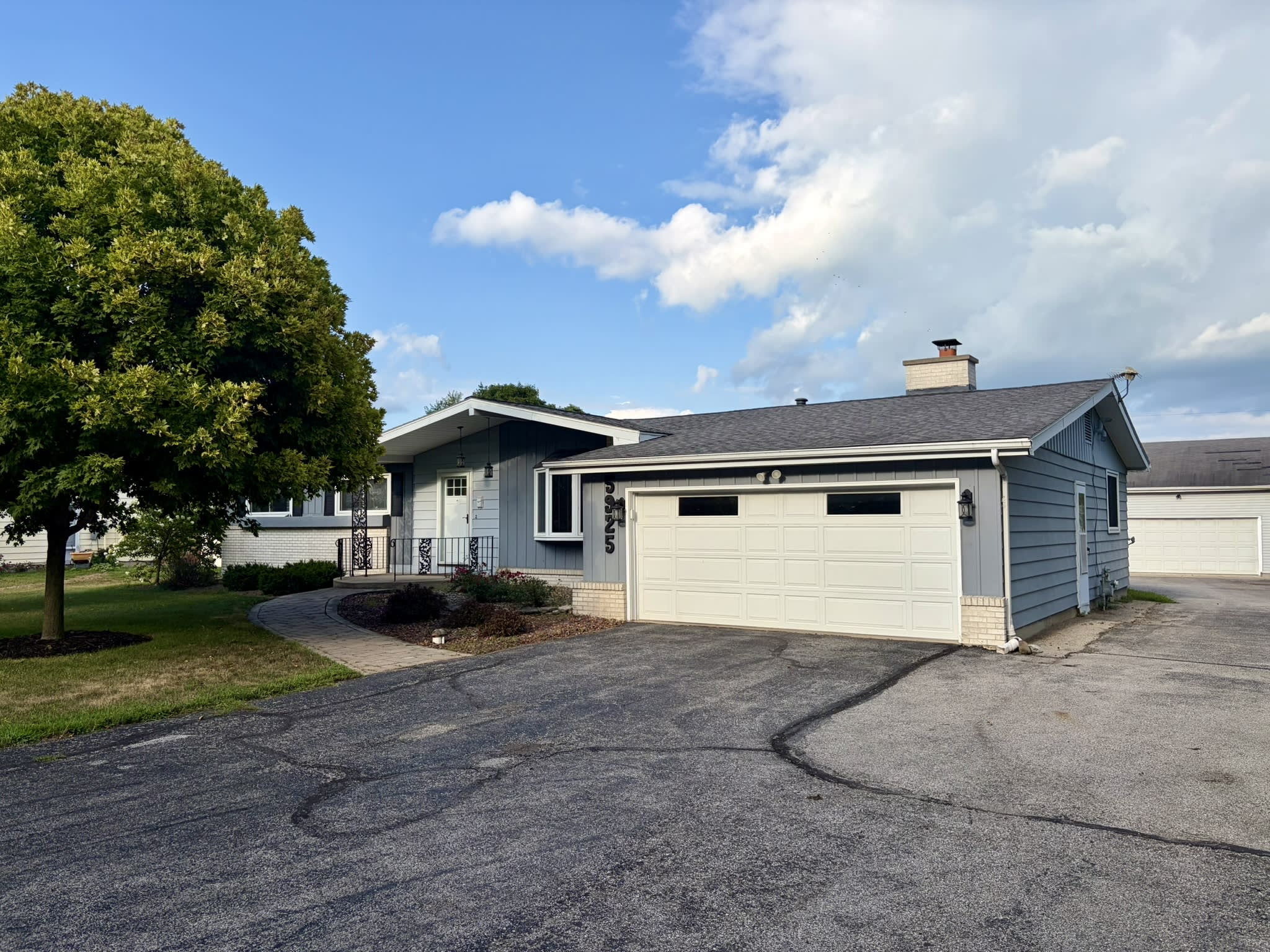 5925 County Road 427 – photo 1