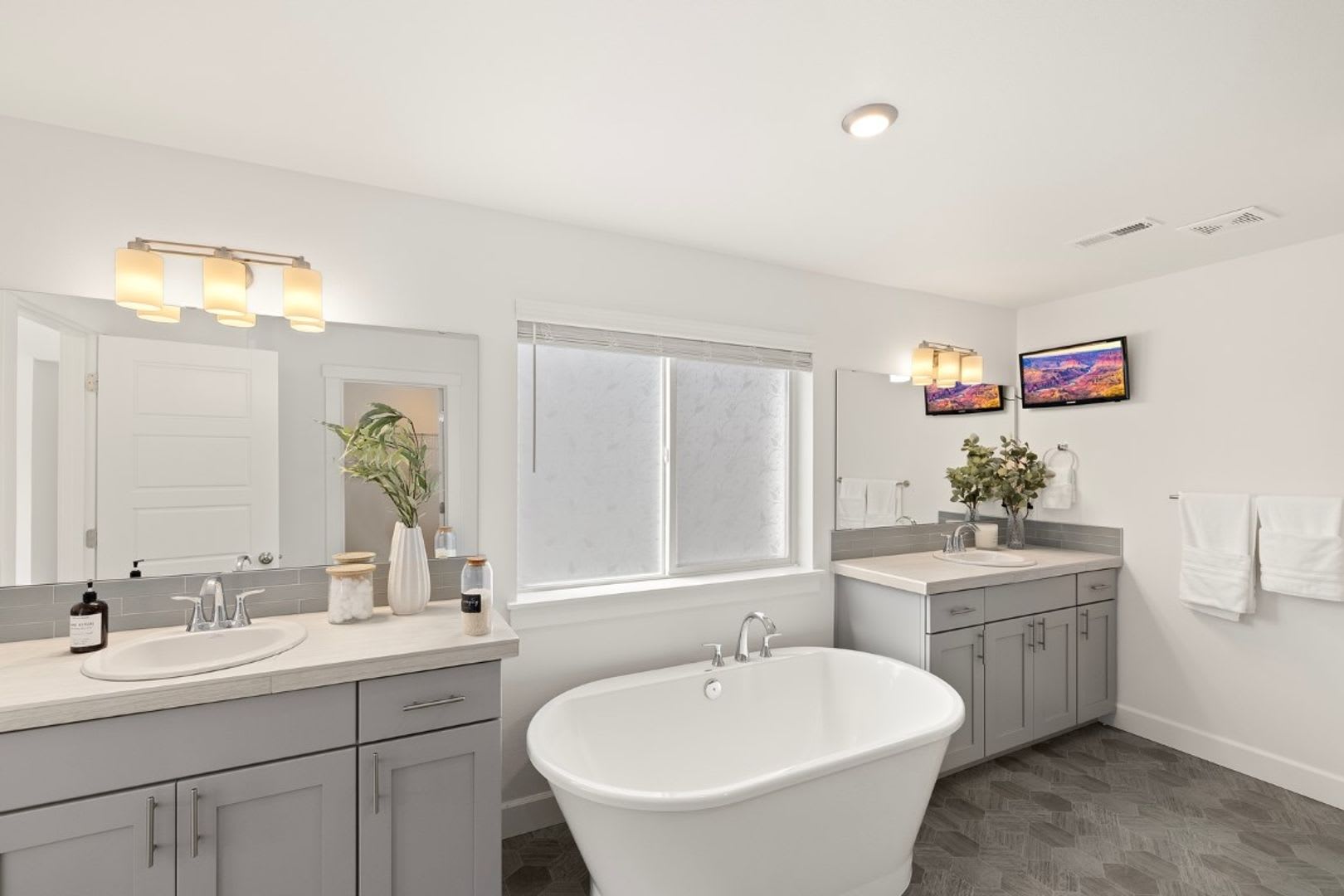 4Bd/3.5Ba Covington Home – photo 5