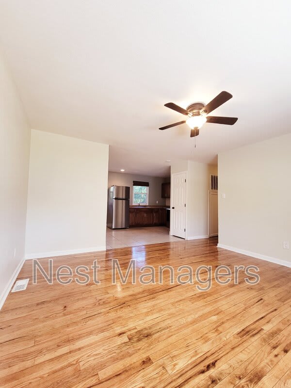 2201 Ireland Drive – photo 2