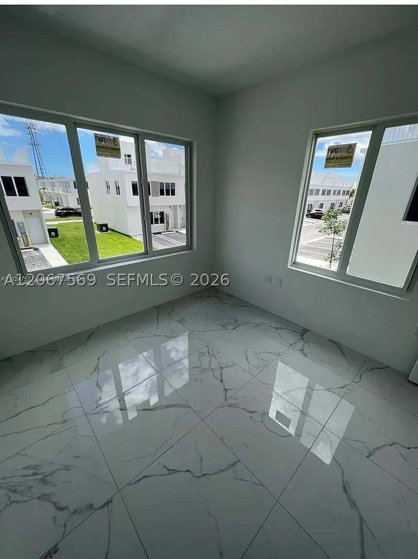 25859 SW 144th Ct – photo 3