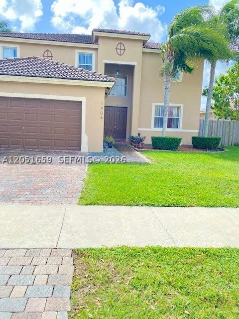 1906 SE 18th St – photo 1