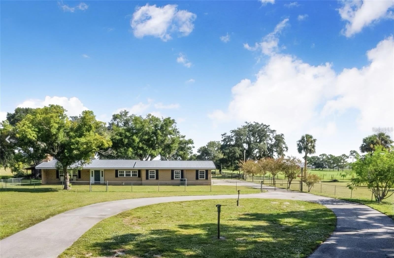 4854 E HINSON Avenue – photo 3