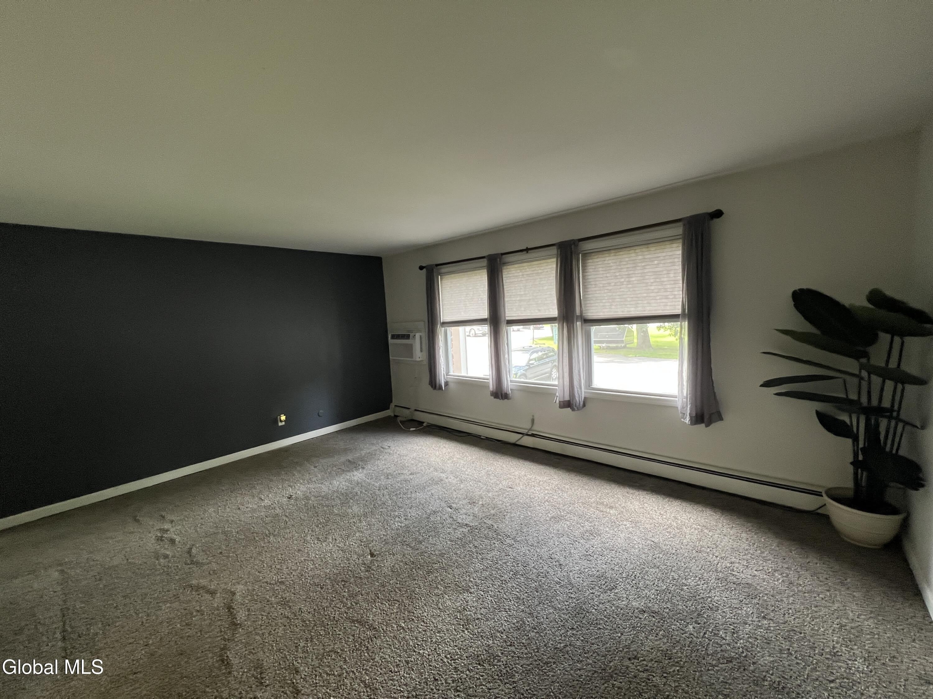 11-21 Ashdown Road – photo 3