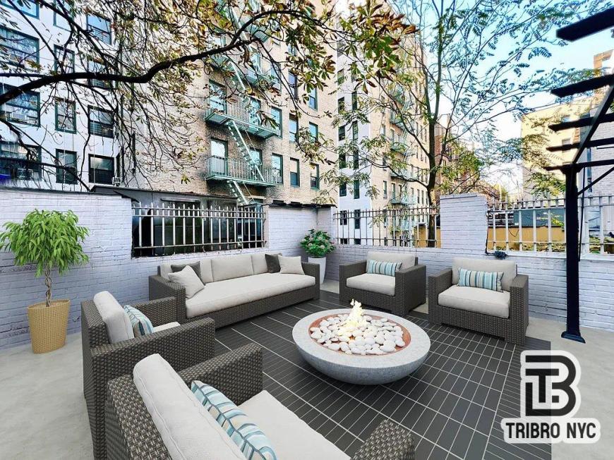 332 West 46Th Street – photo 1