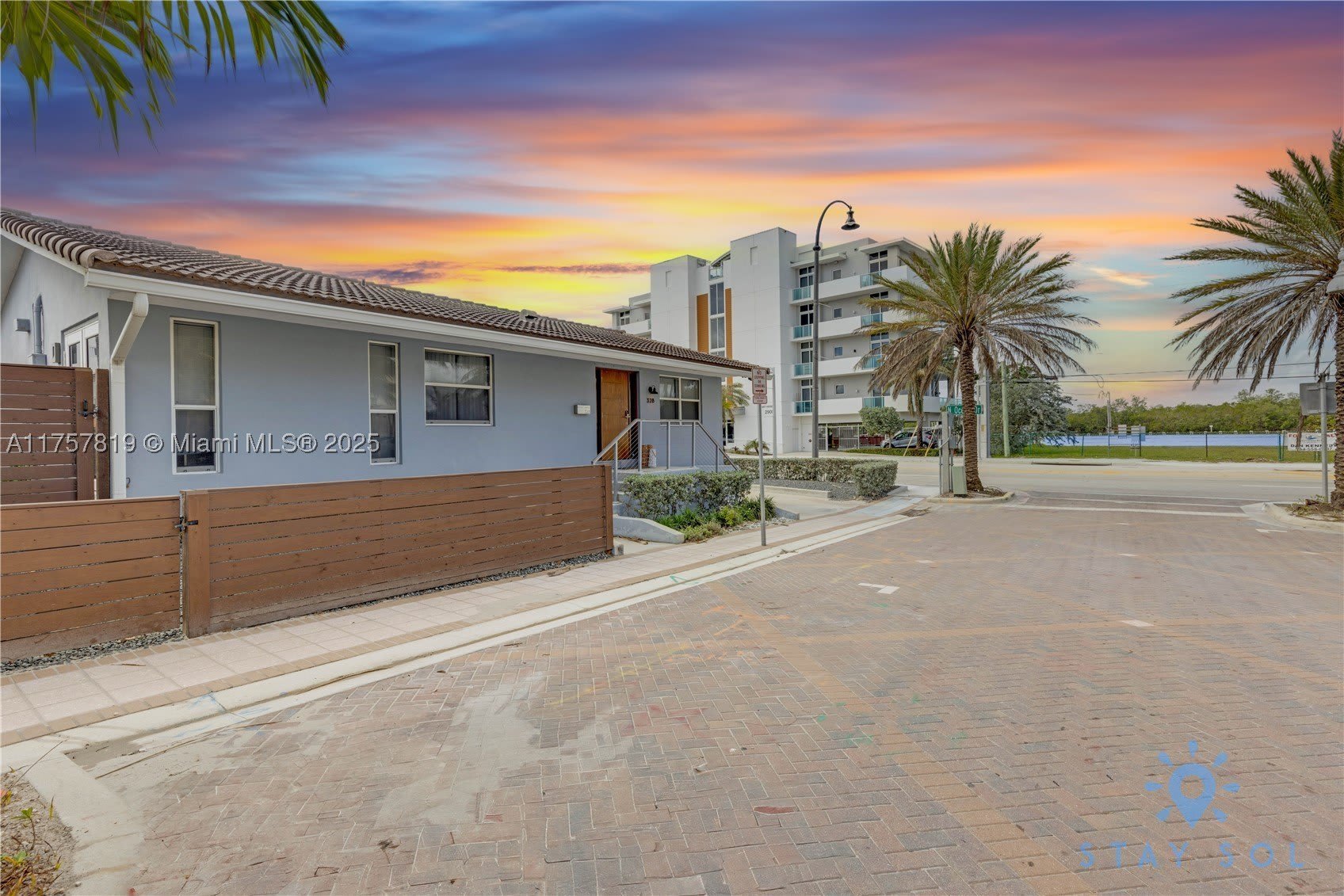 328 Missouri St – photo 3