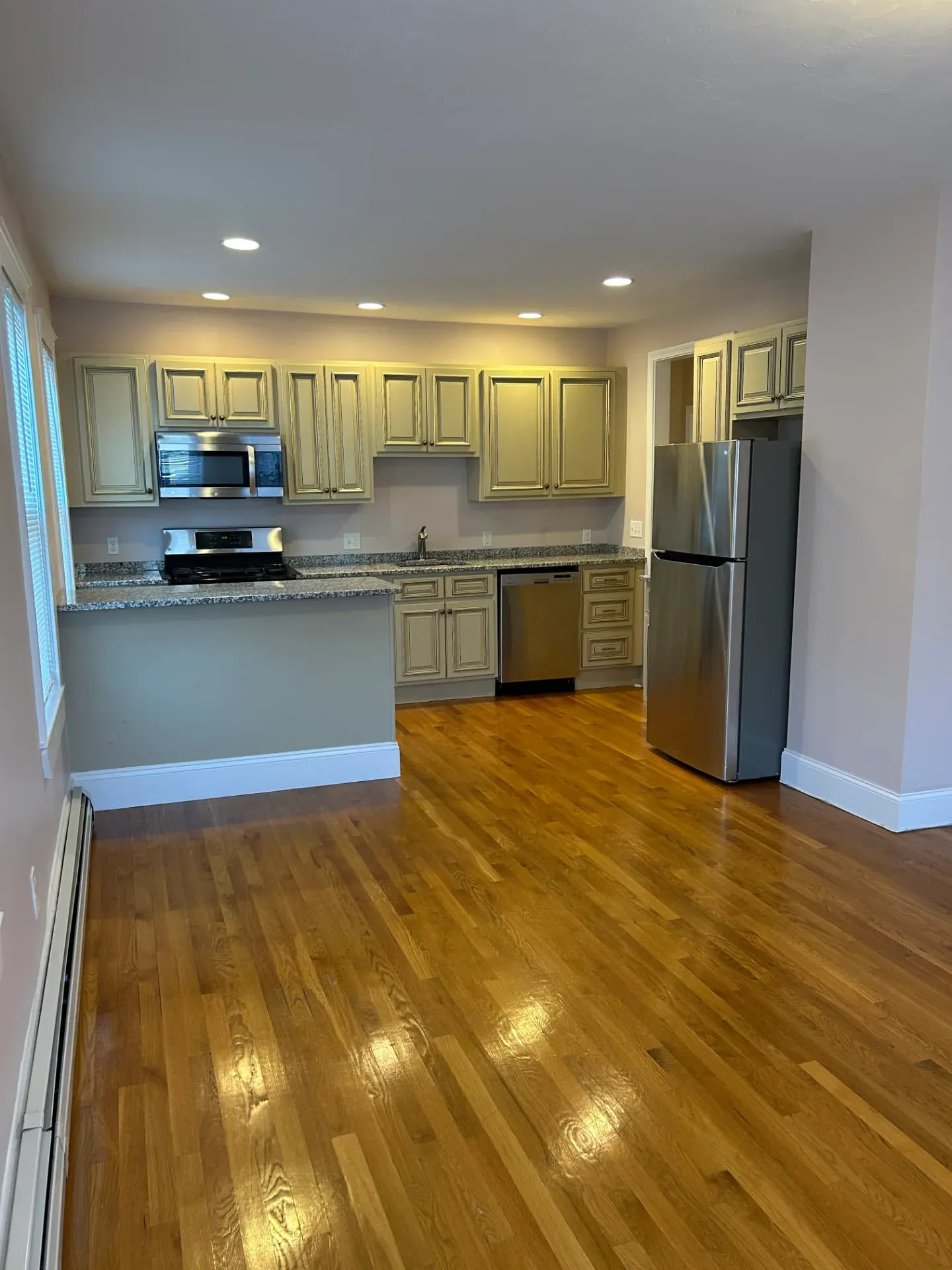 43 Savin Ave – photo 2
