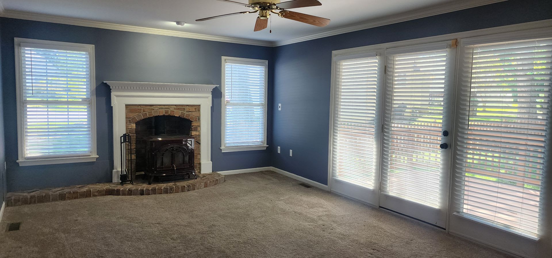 Welcome home! Sought after Troon Section of Lee's Hill! – photo 3