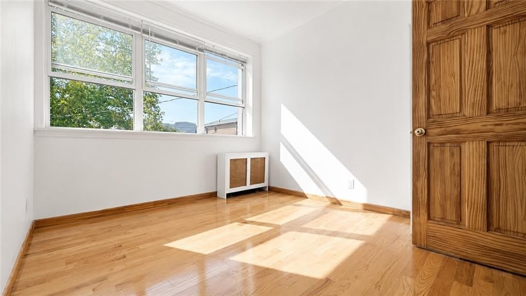 36 Bay 35th Street – photo 3