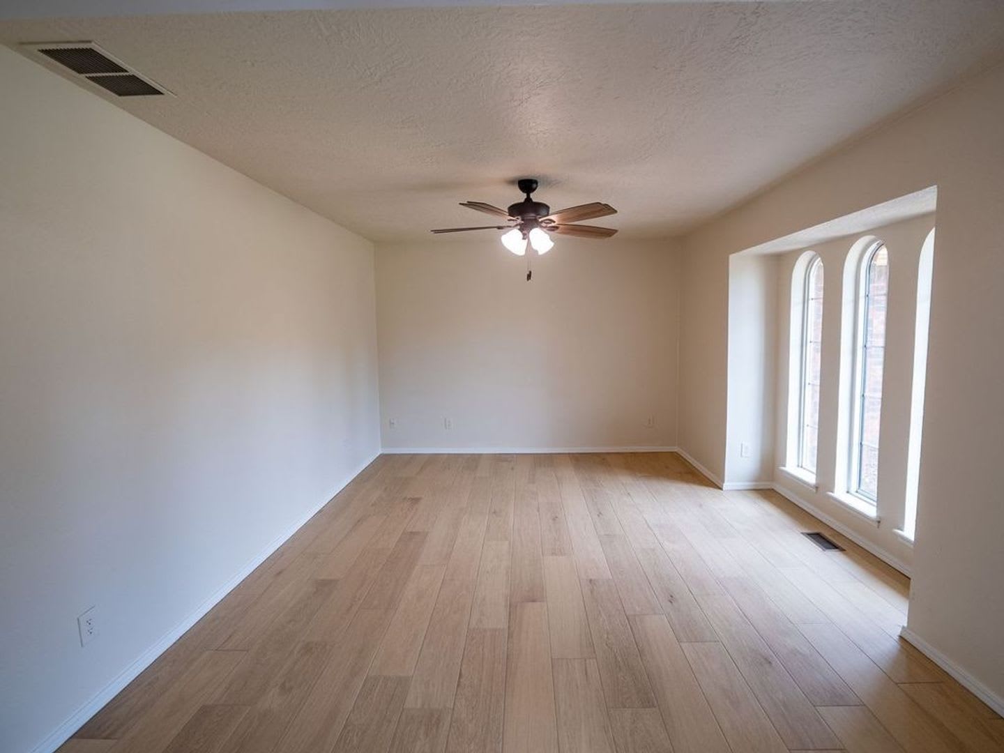 4 Bedroom 2 Bath Home Available In Westside Norman – photo 4