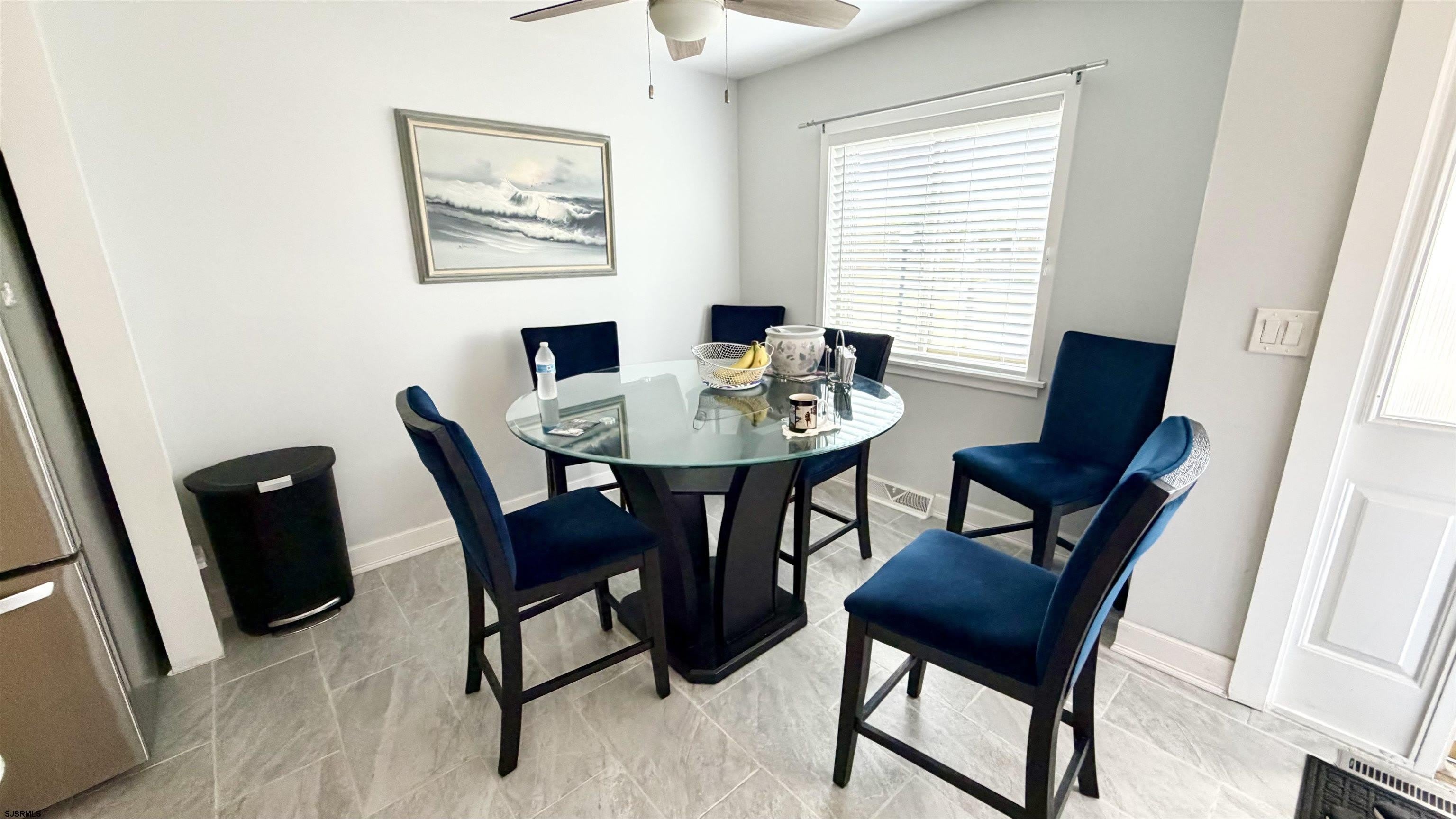 819 Marshall Ct – photo 4