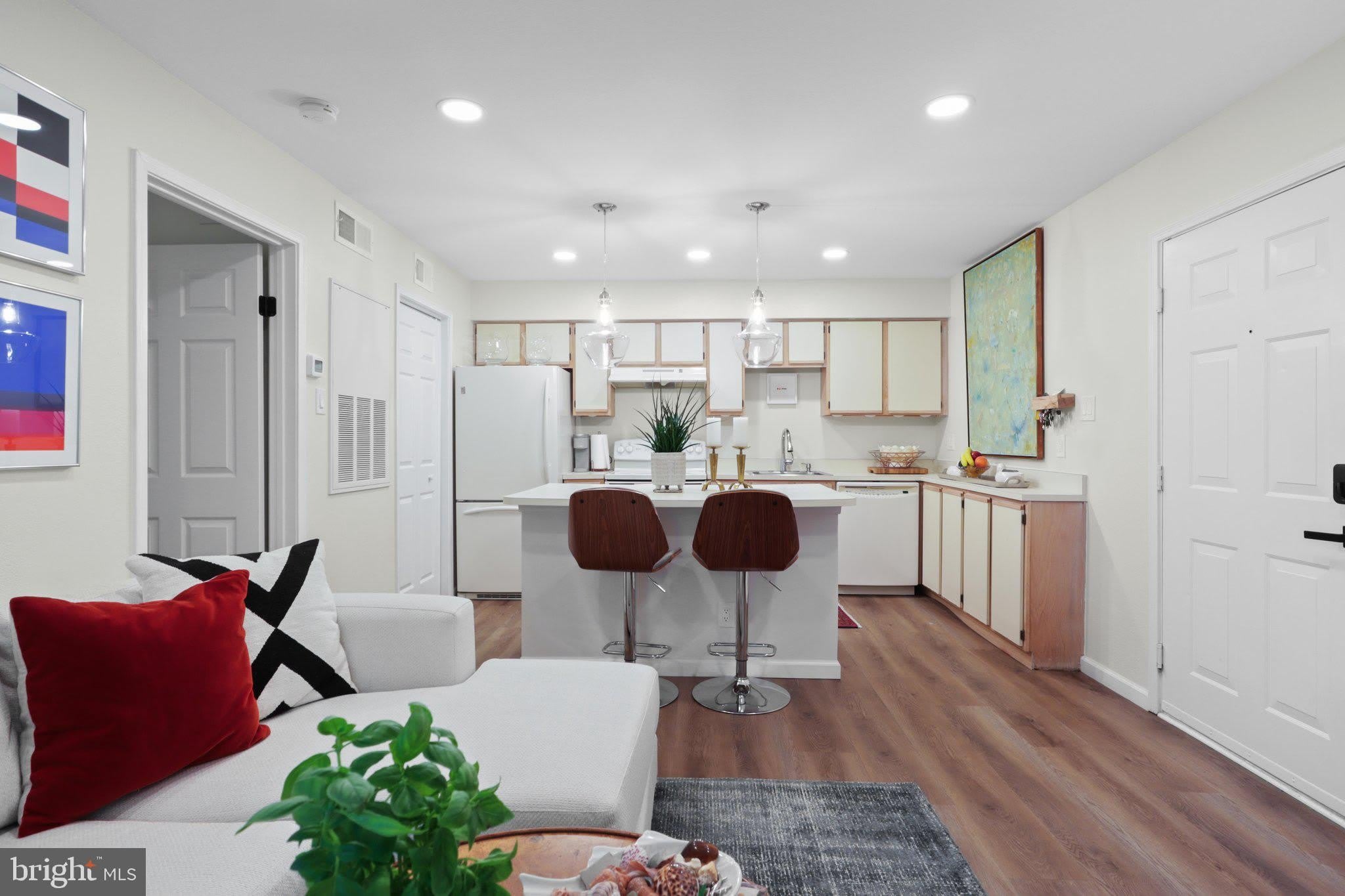 3303 Wyndham Circle – photo 3