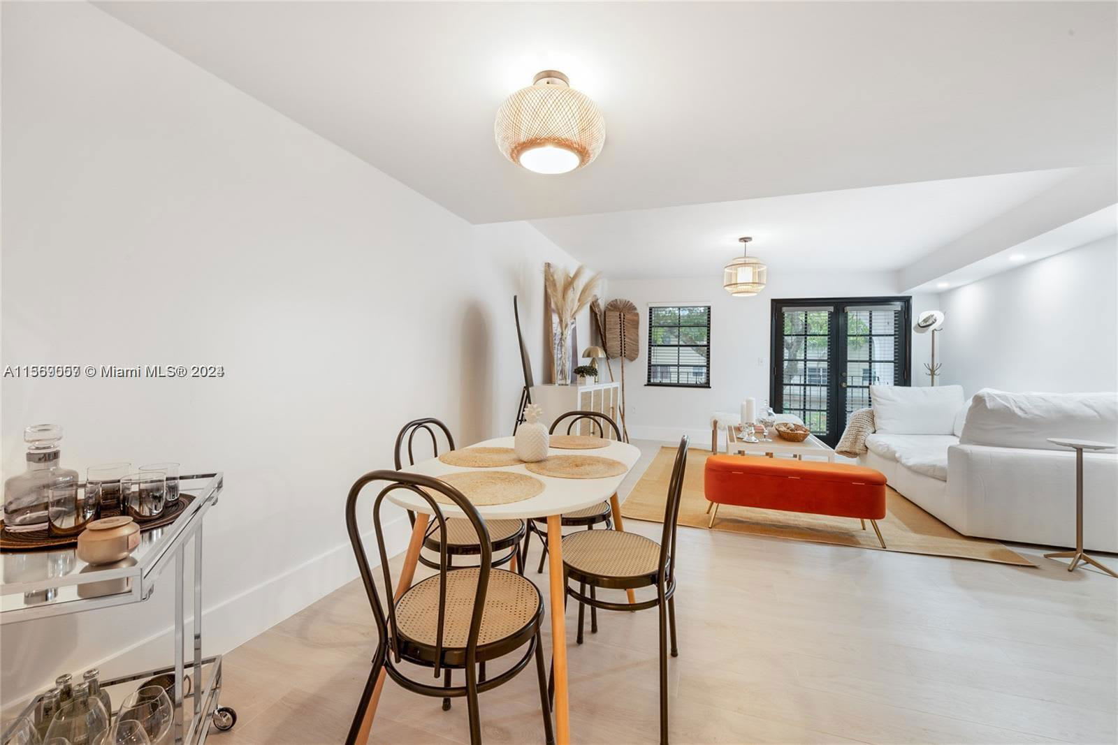 437 Santander Avenue – photo 4