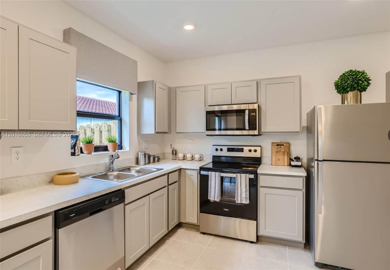 509 NE 1st Dr – photo 1