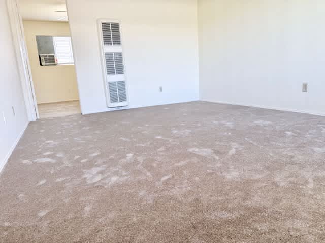4652 East Mountain View Drive – photo 3