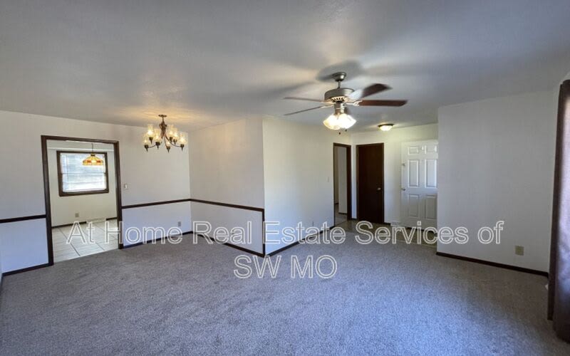 1316 E Lakewood – photo 3