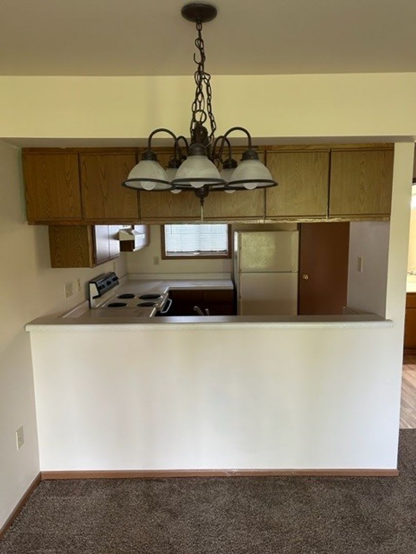 Lake Court Apartments – photo 5