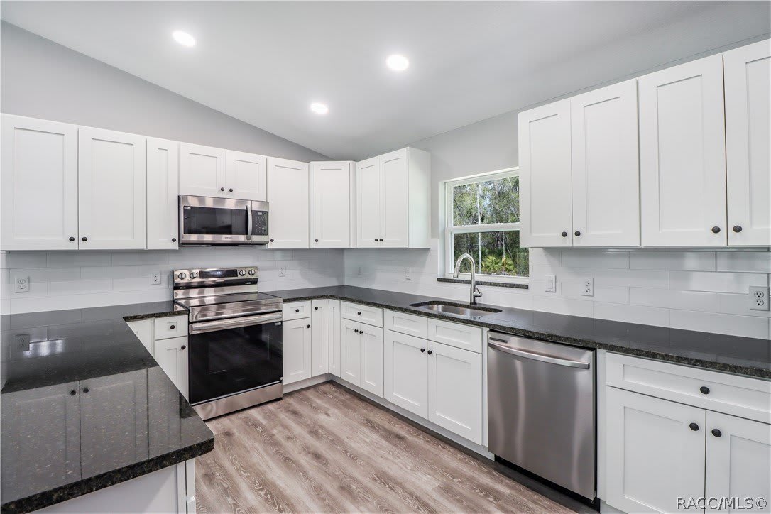8341 Pine Needle Terrace – photo 4