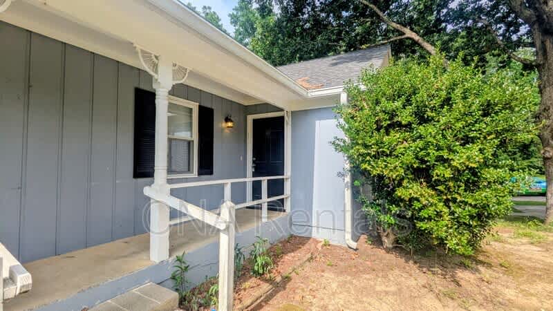 838 Wilson Cir – photo 2