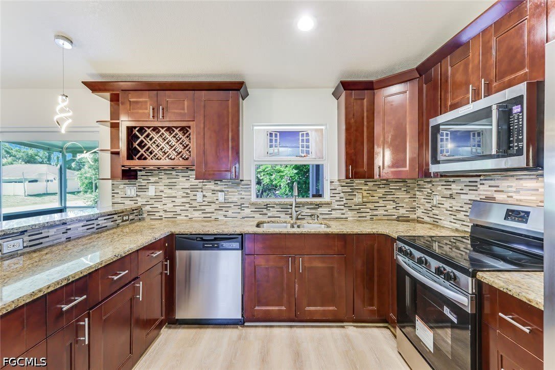 5201 4Th Street W – photo 3