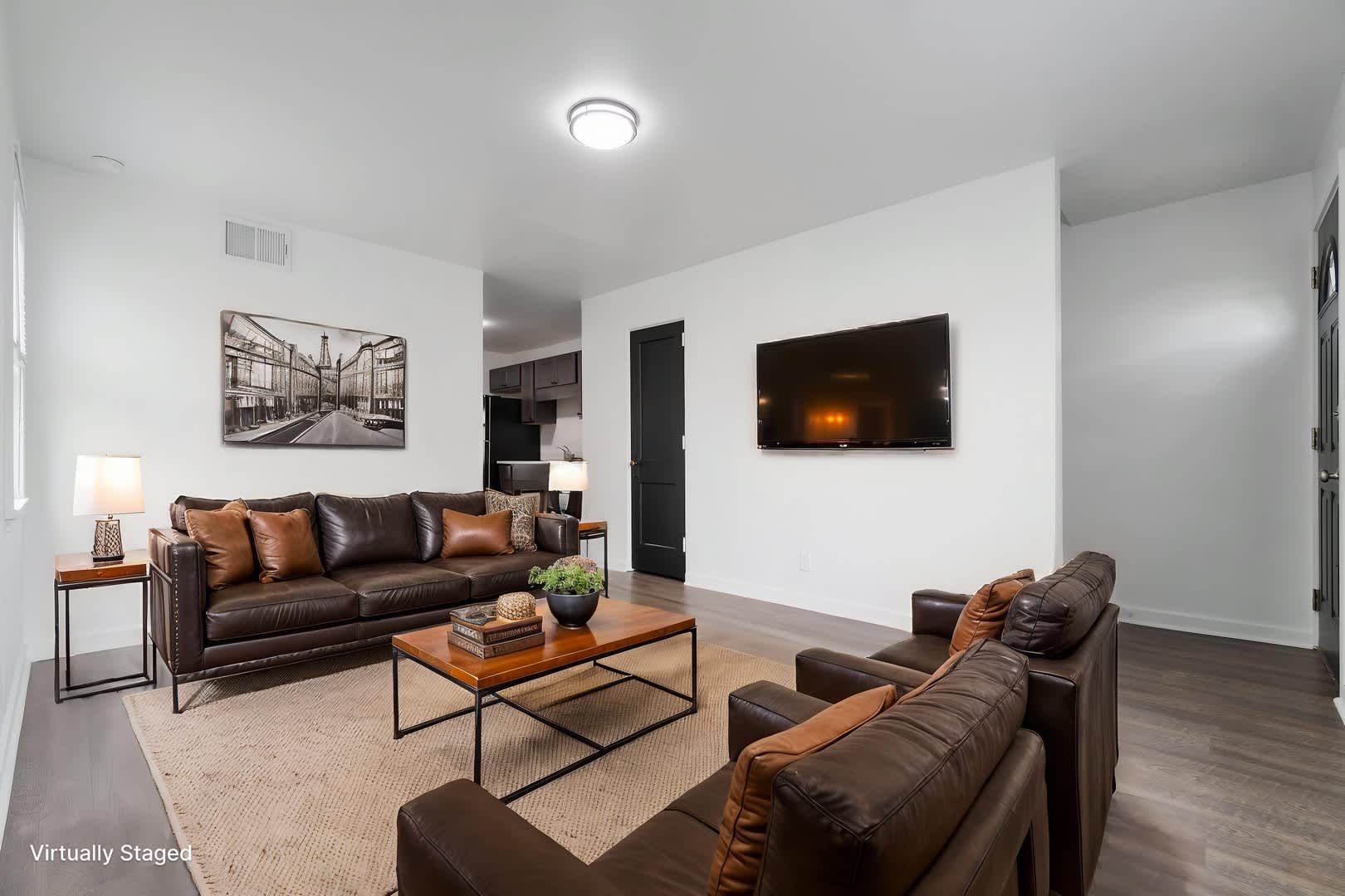 Newly Renovated 2BR townhome in Scenic Hills Midland! – photo 2