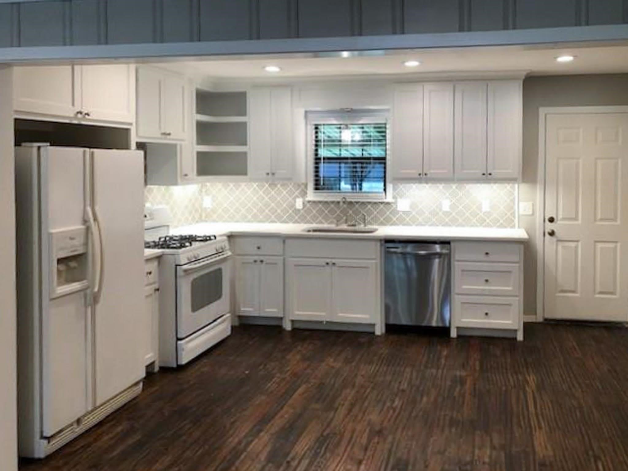 602 W 3Rd Street – photo 4