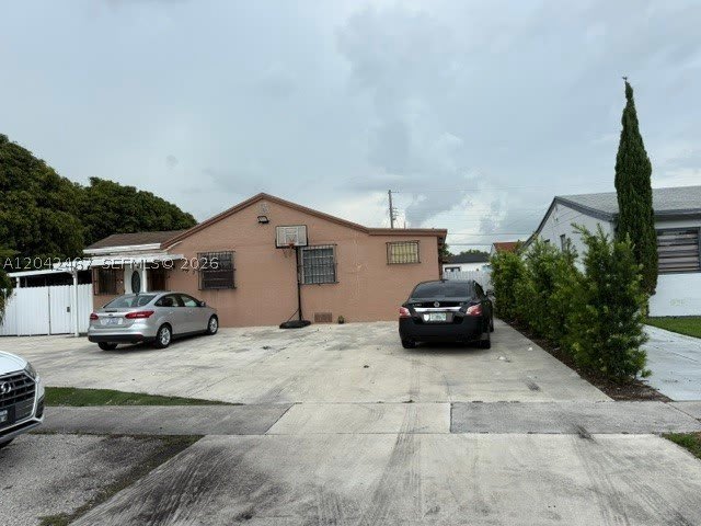 397 W 57Th St – photo 1