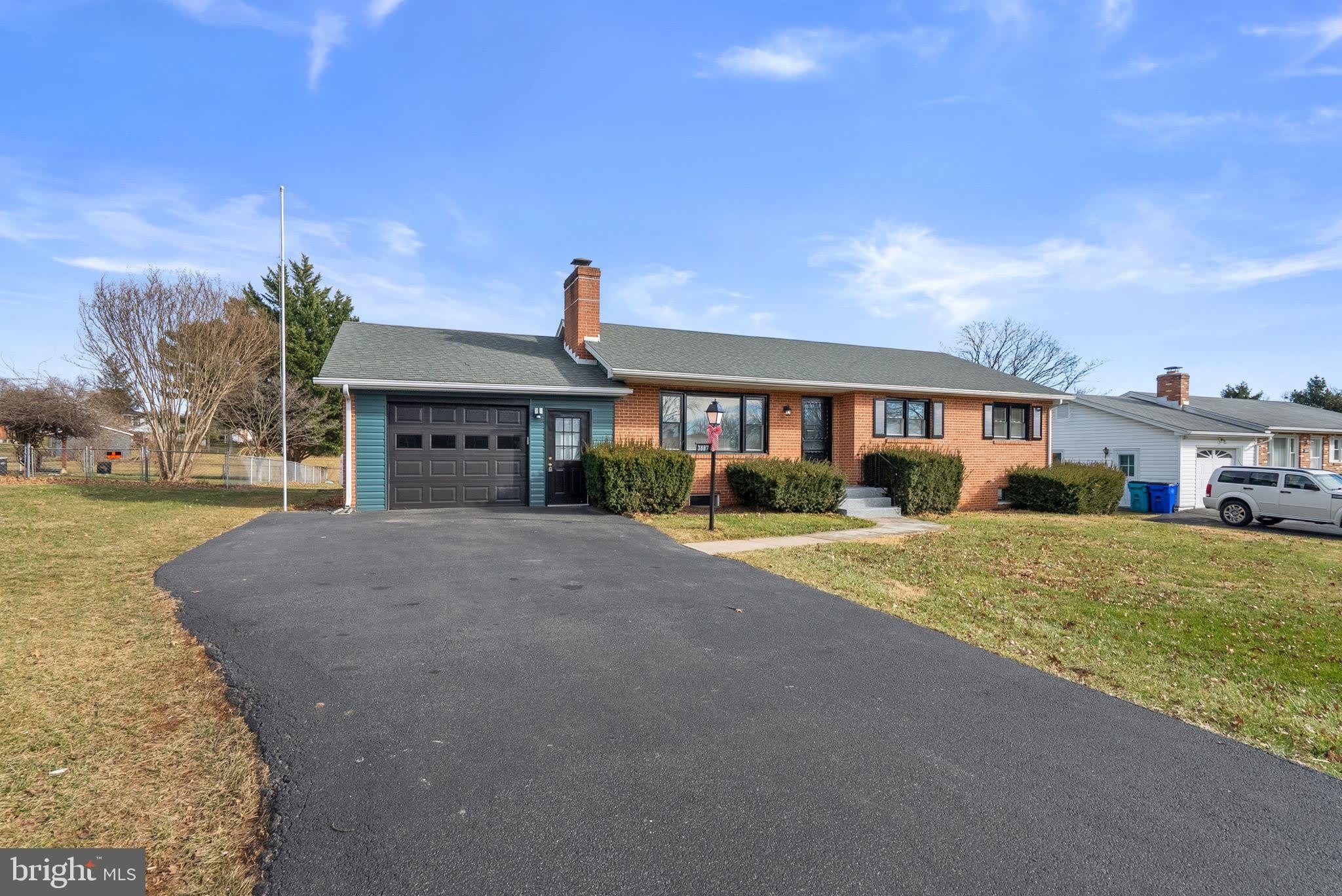 3887 SHADYWOOD Drive – photo 2