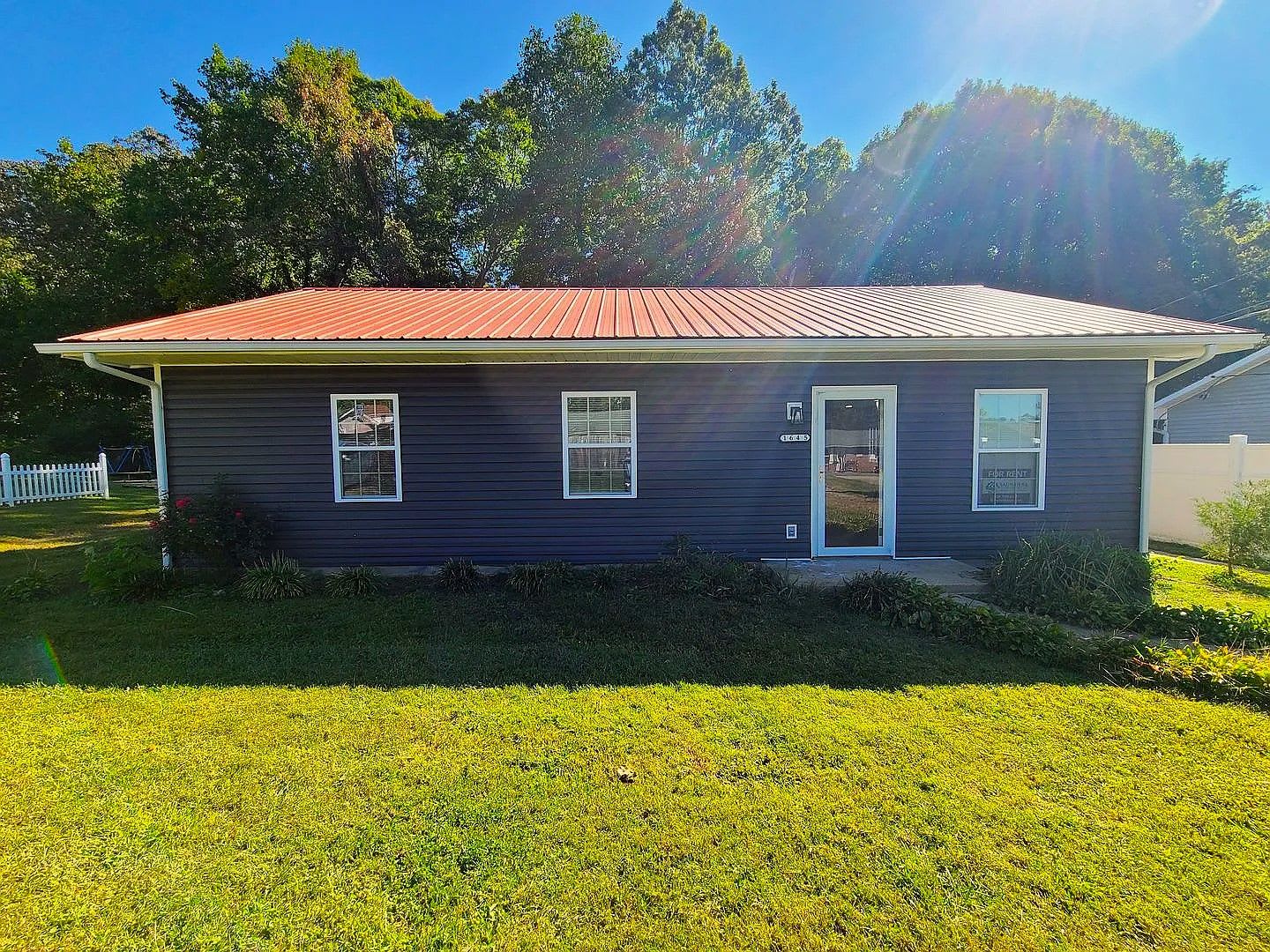 Charming 3 Bedroom, 1 Bathroom home in Winston Salem – photo 4