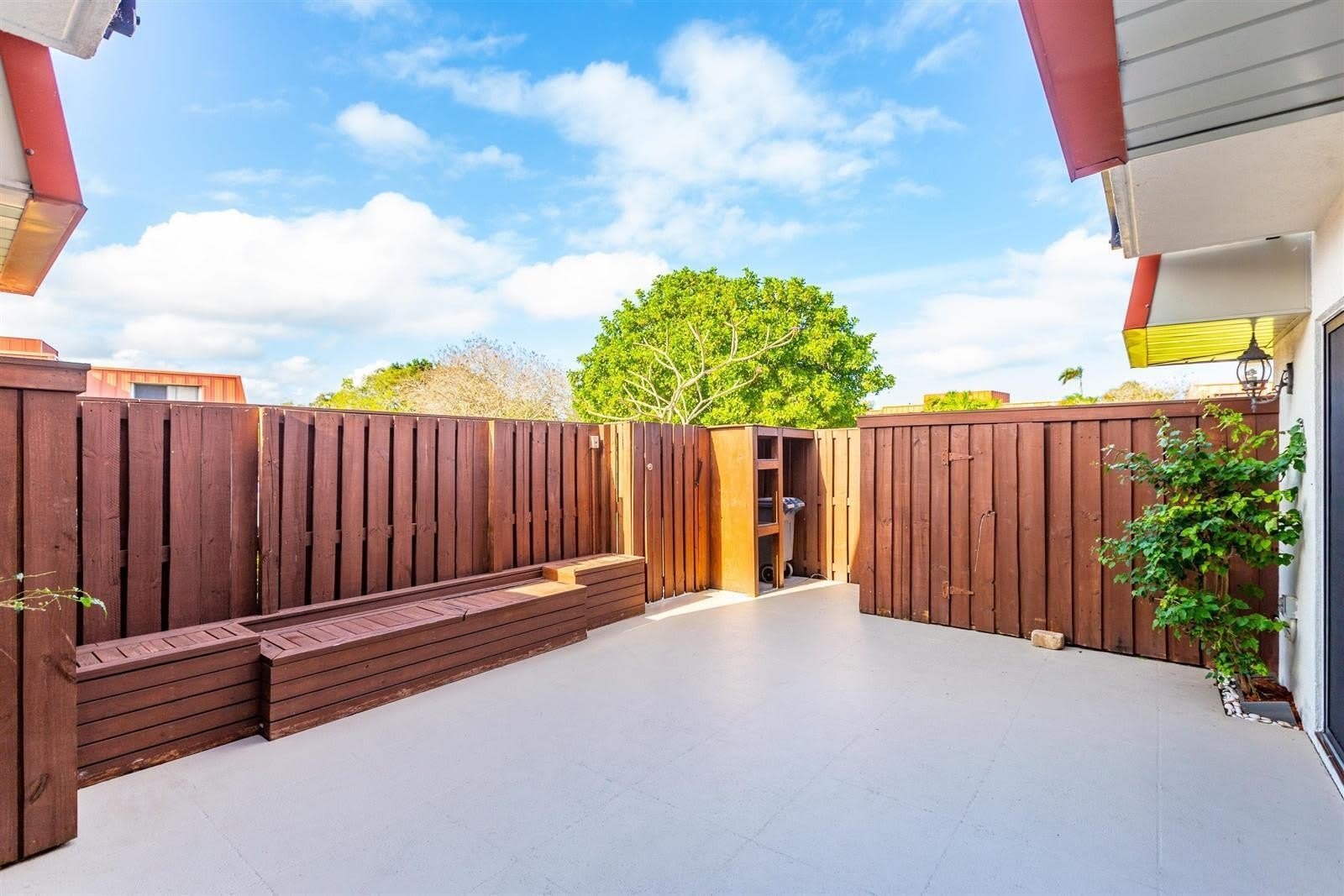 3229 Gardens E Drive – photo 2
