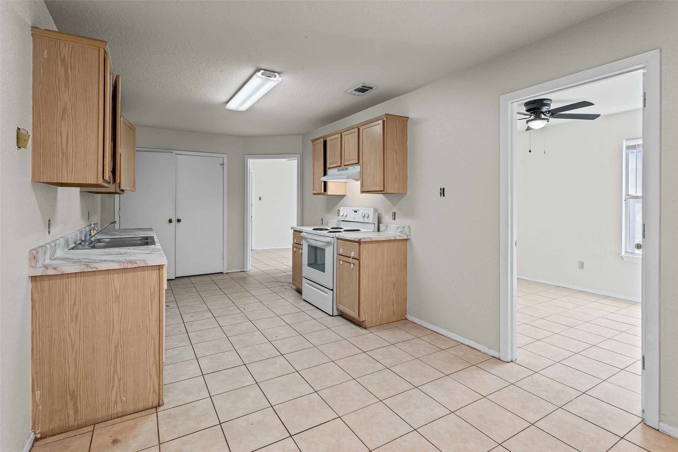 2720 James Road – photo 4