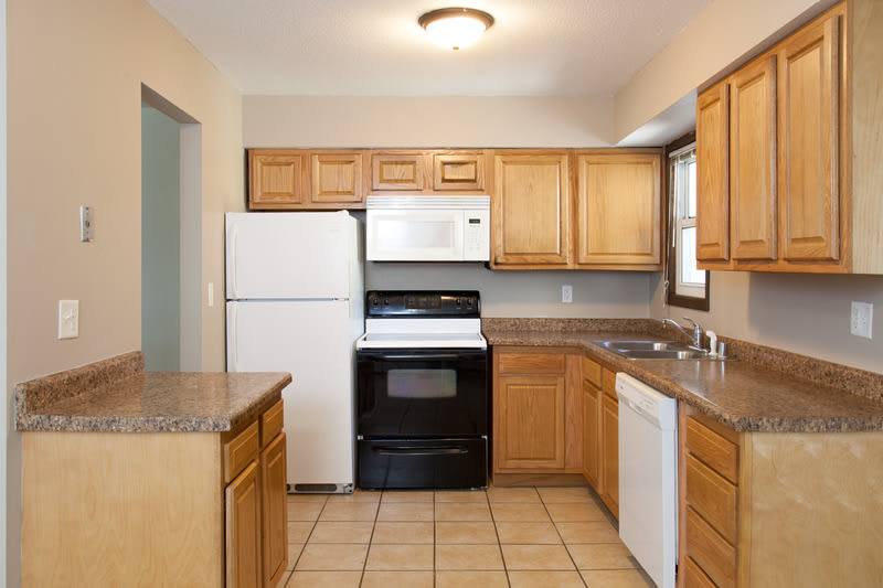 637 13th st South – photo 1