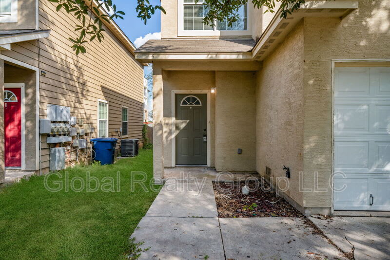 7802 Kingsbury Way – photo 3