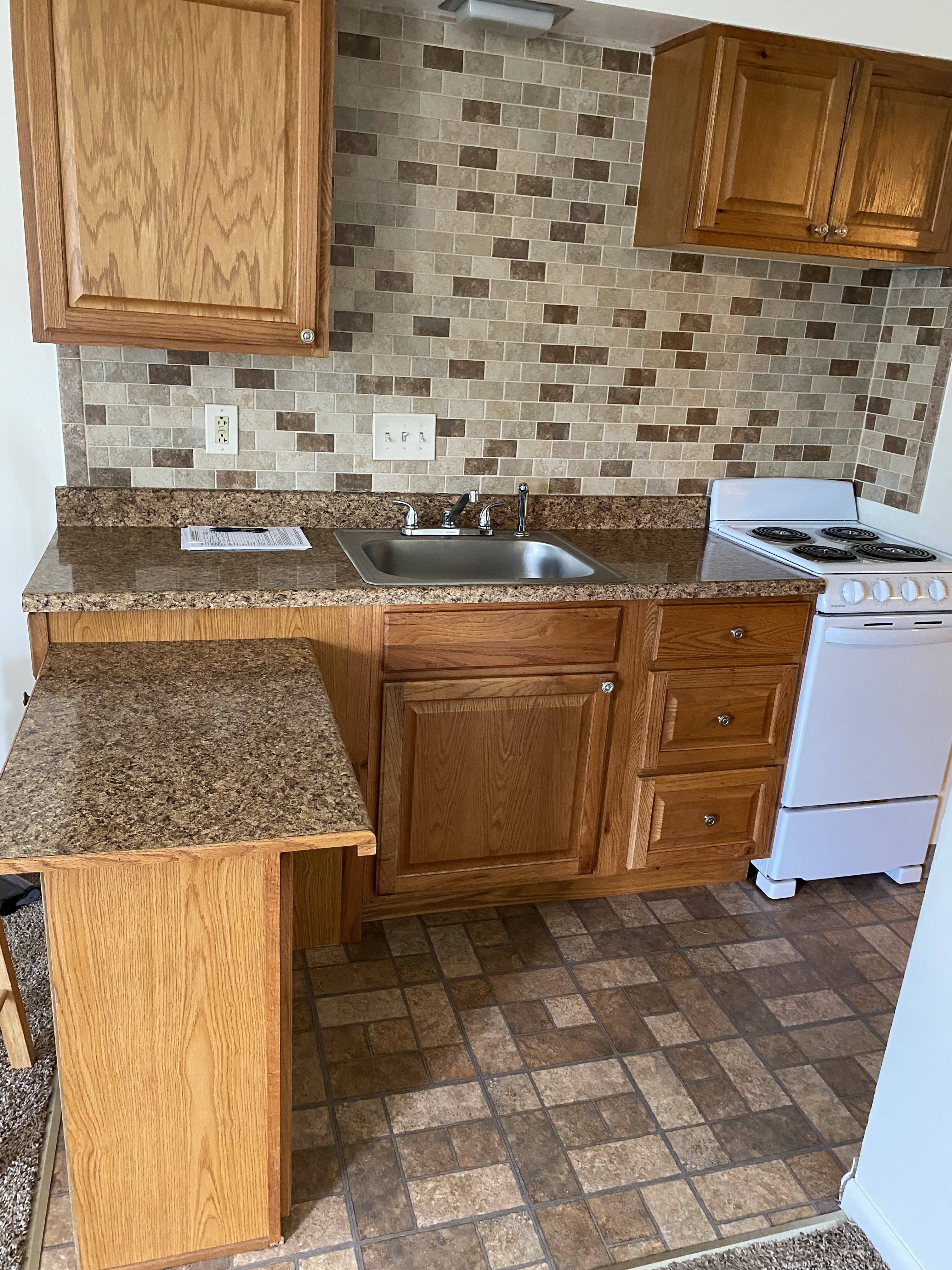 420 Foster St – photo 3