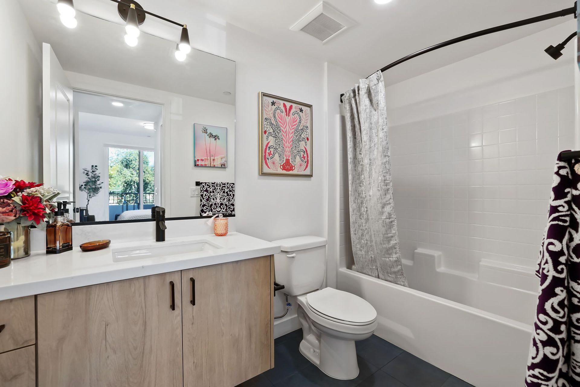 MODERNO La Granada Luxury Living – photo 4