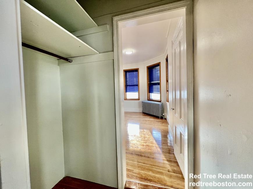 234 Cypress St. – photo 4