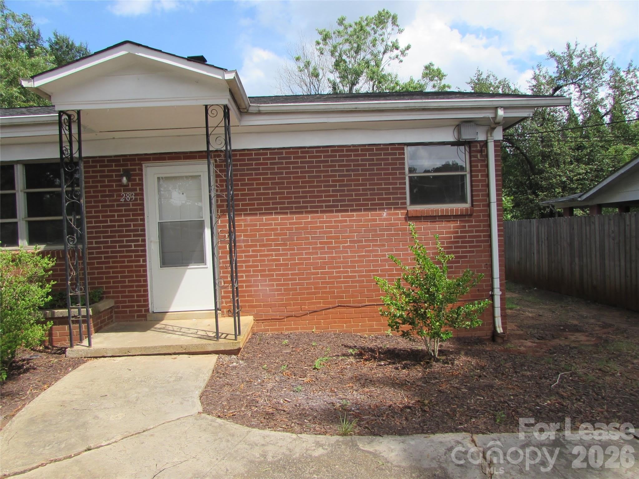 283 15th Street SE – photo 1