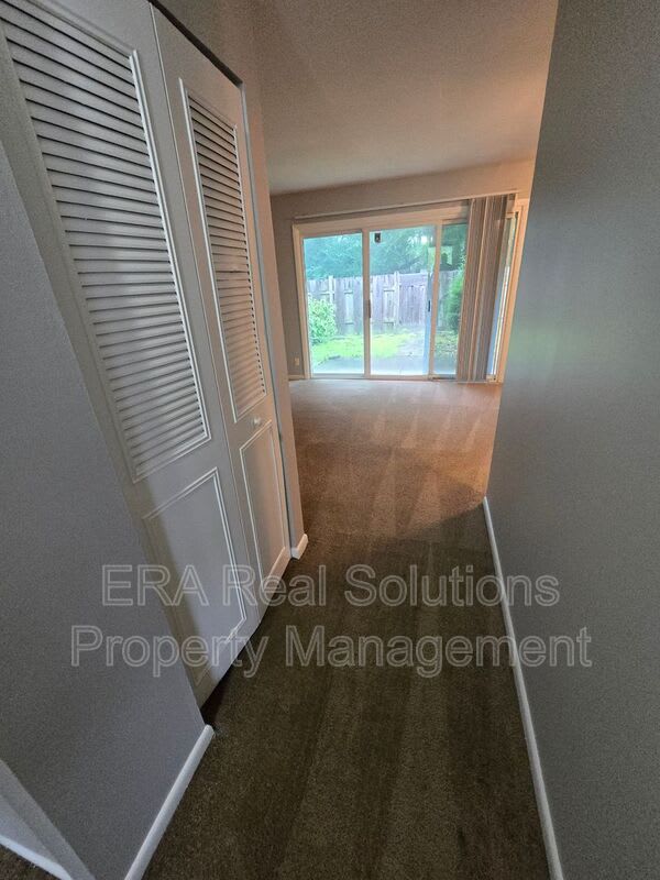 1184 Woodbrook Ln – photo 5