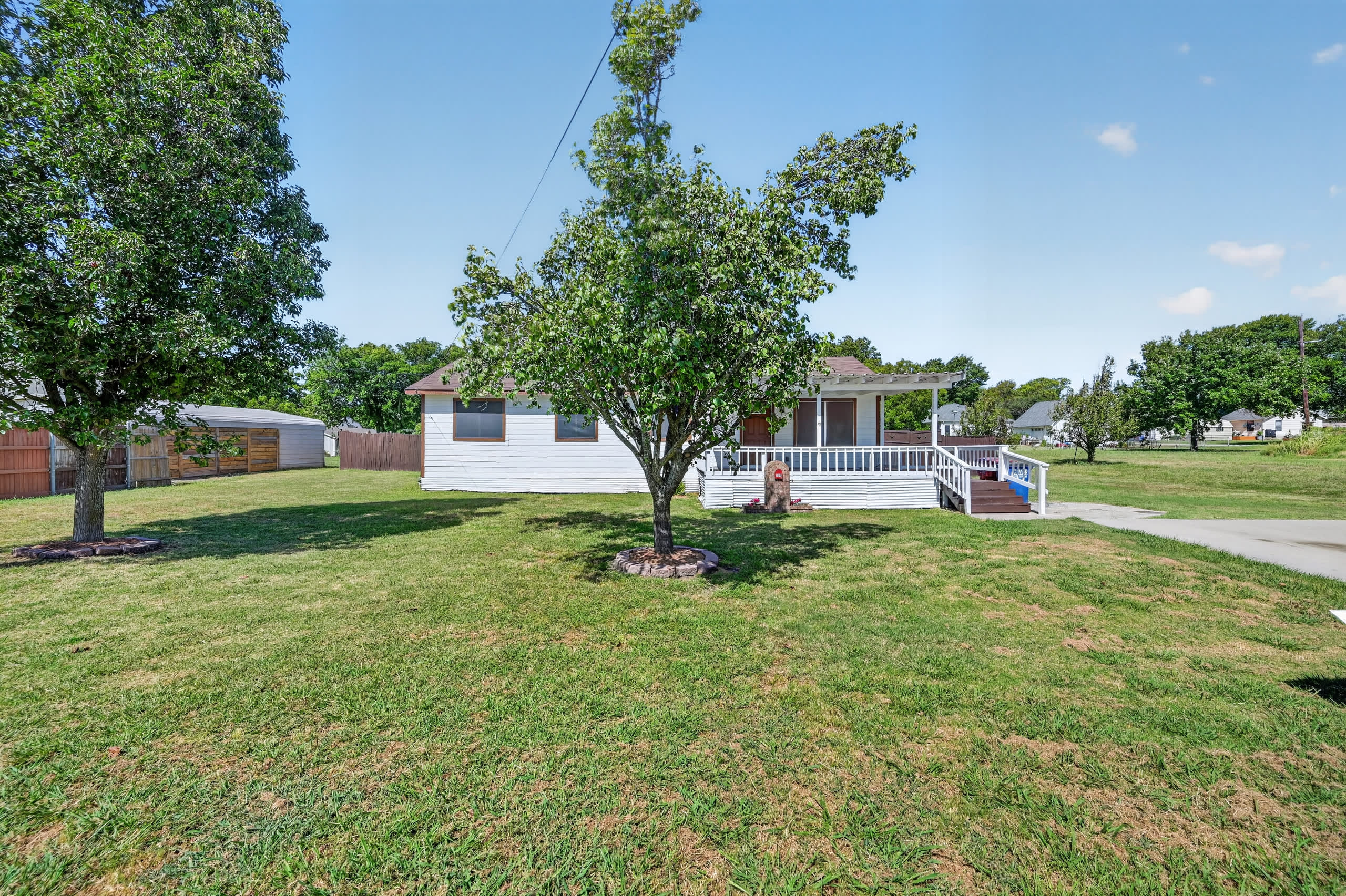 605 Jackson Street – photo 2