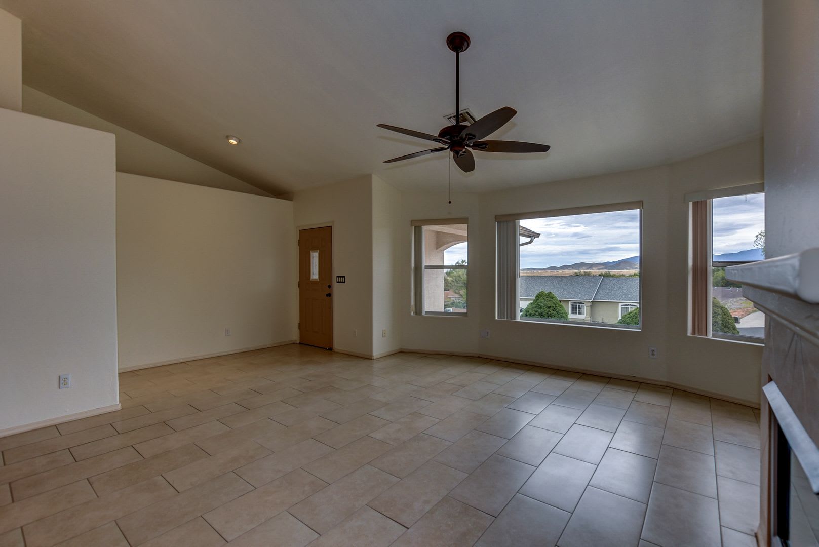3 Bedroom, 2 Bath Home in Prescott Valley! – photo 4