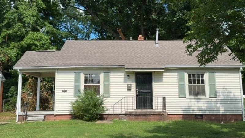1240 Robin Hood Ln – photo 1