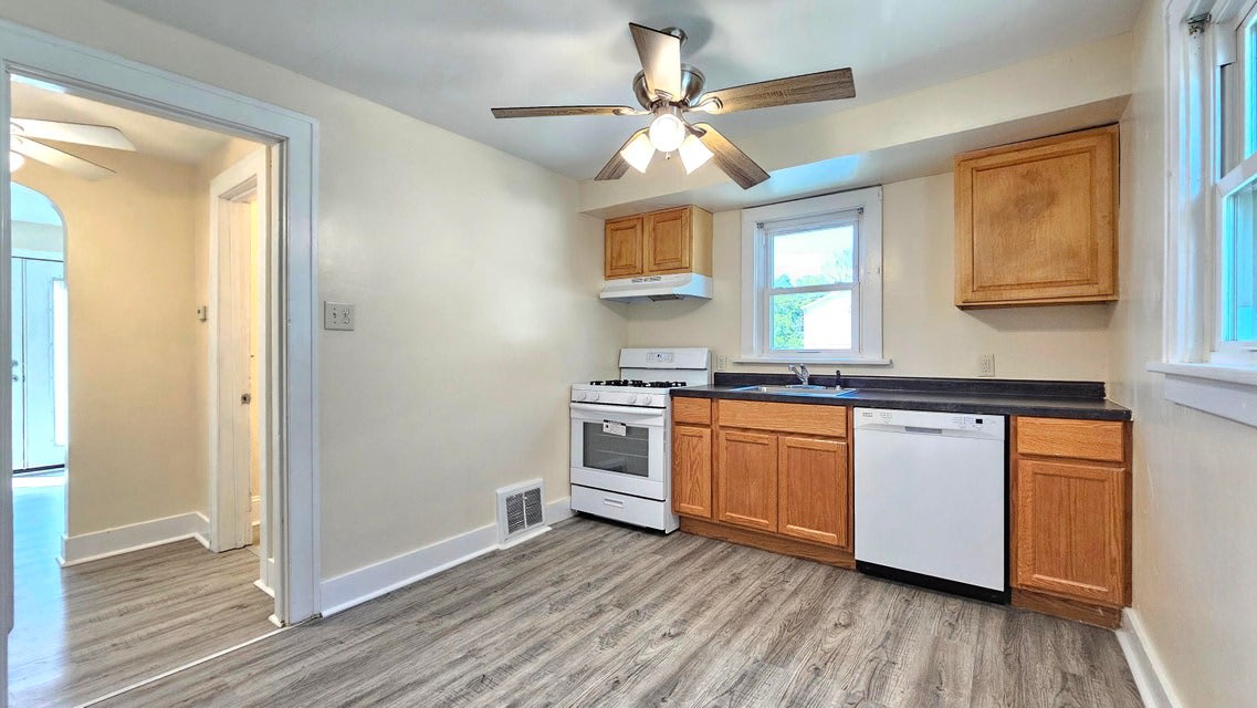 2406 Franklin Street – photo 5
