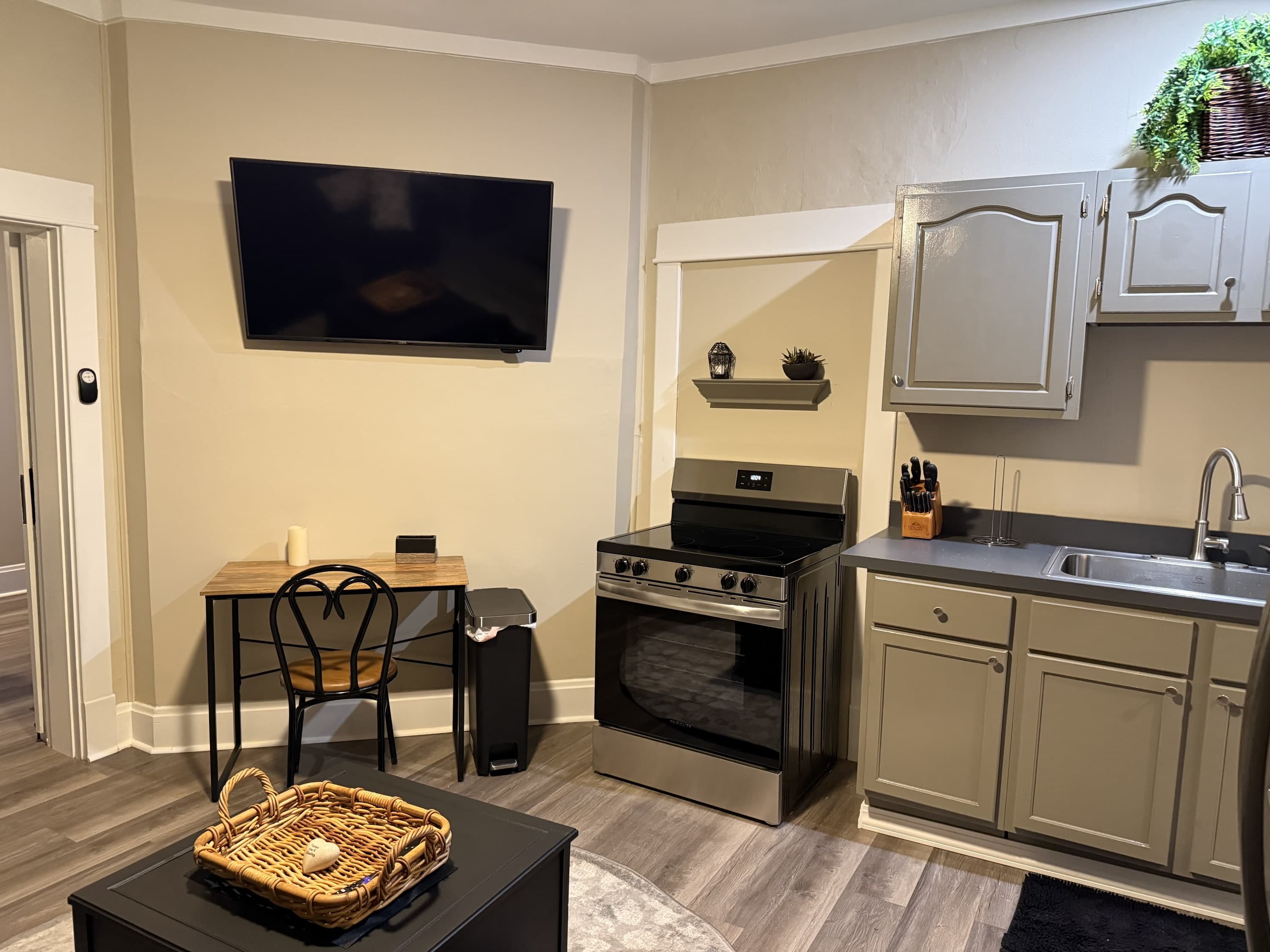 609 South Main Street – photo 2