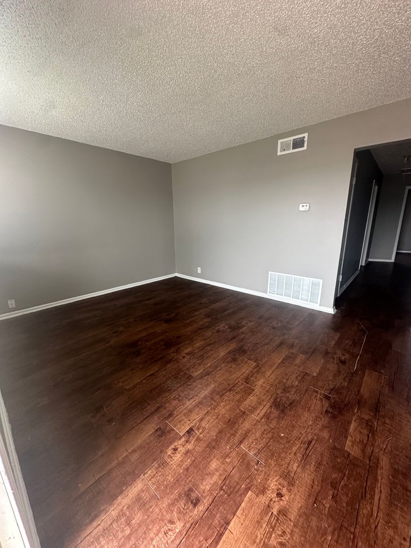 Brookview Duplex 6917 – photo 2